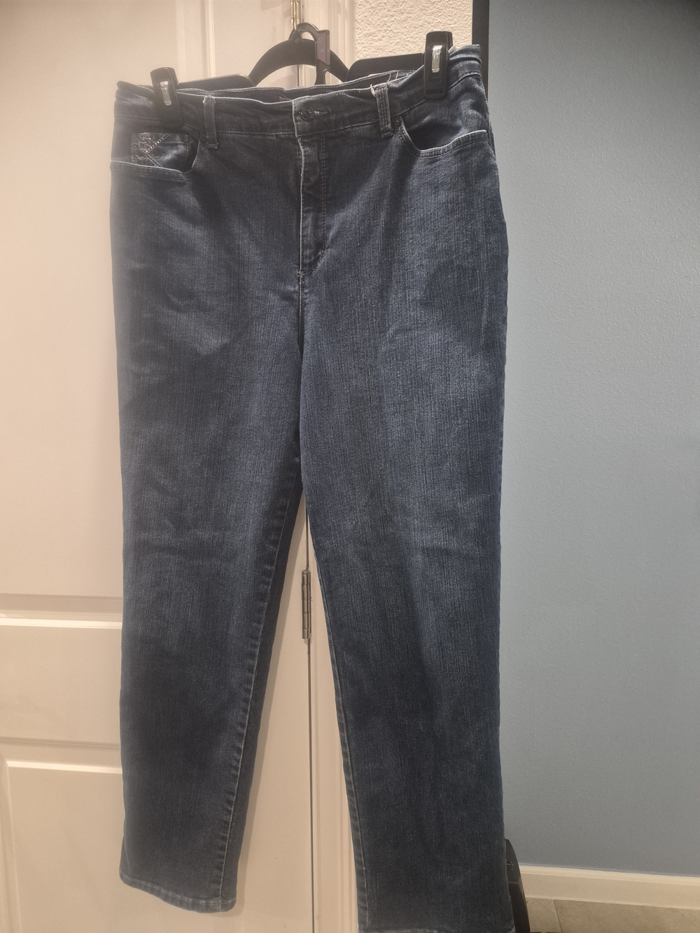 Gloria Vanderbilt Straight-Leg Dark Blue Jeans